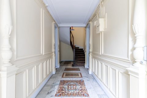 Appartement dans une maison avec jardin, quartier Commerce