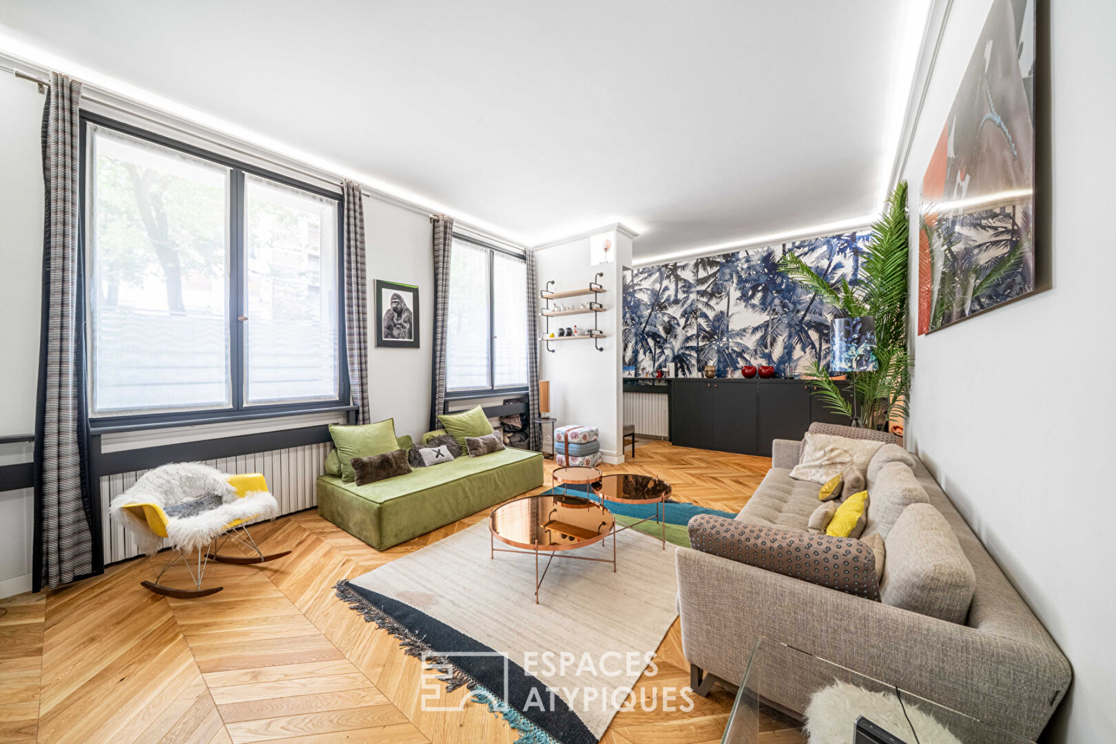 Bel ancien contemporain comme une maison