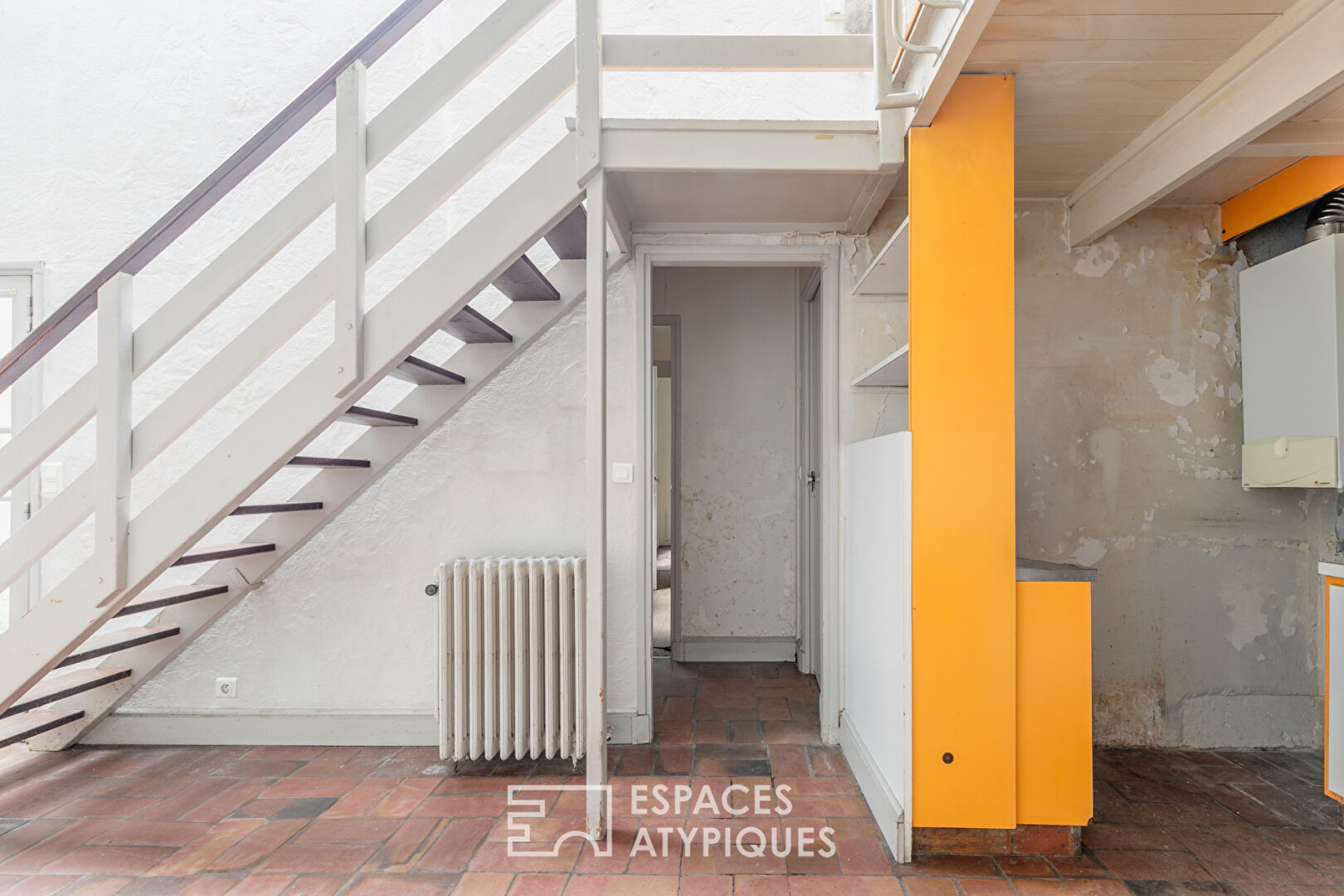 House to renovate with garden, rue des Gobelins