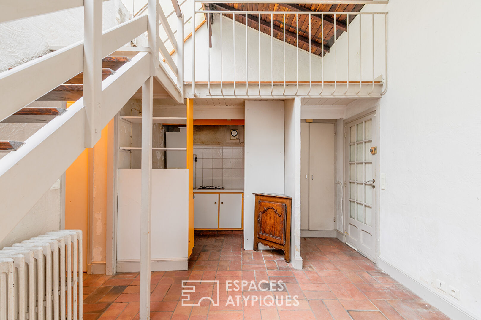 House to renovate with garden, rue des Gobelins