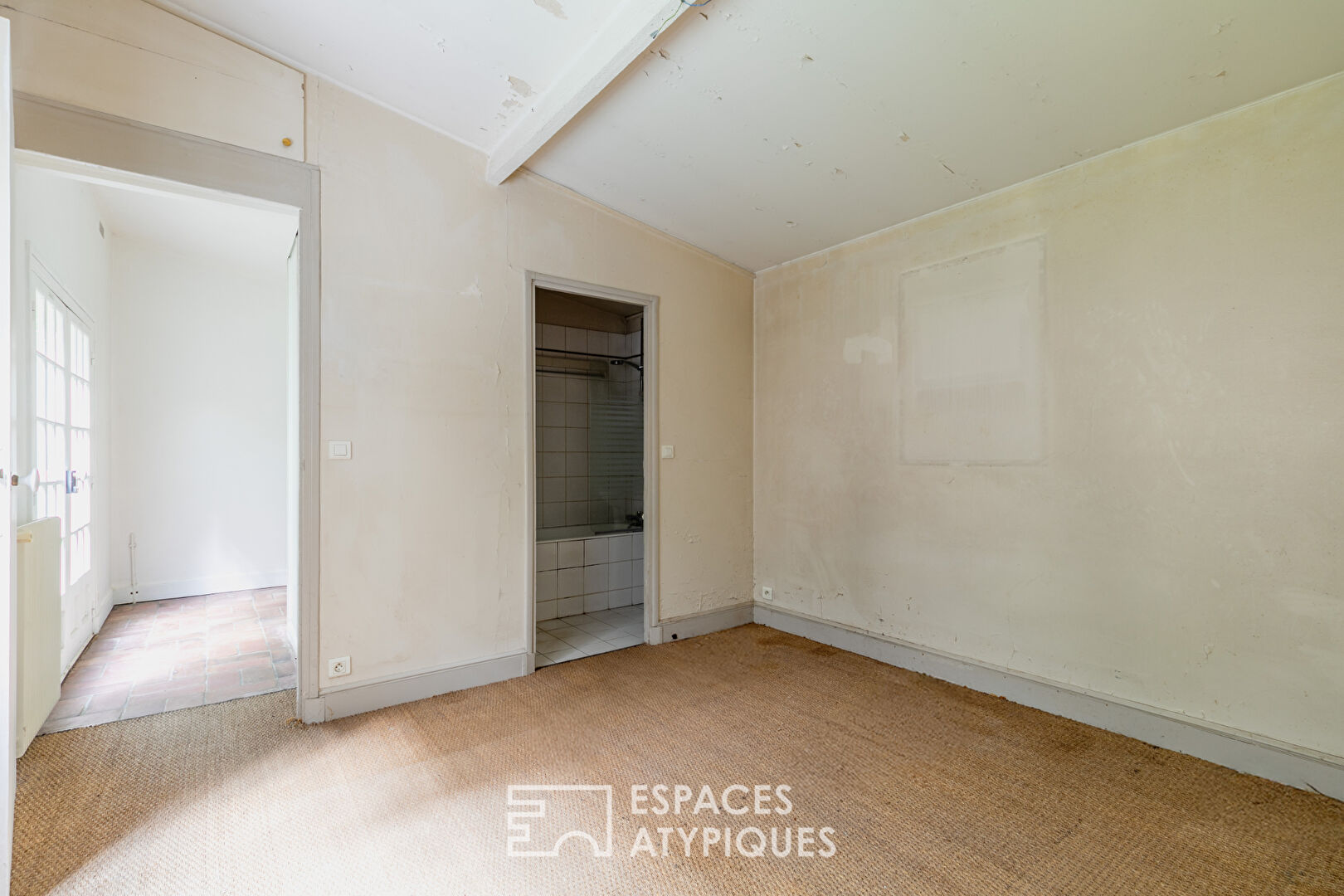 House to renovate with garden, rue des Gobelins