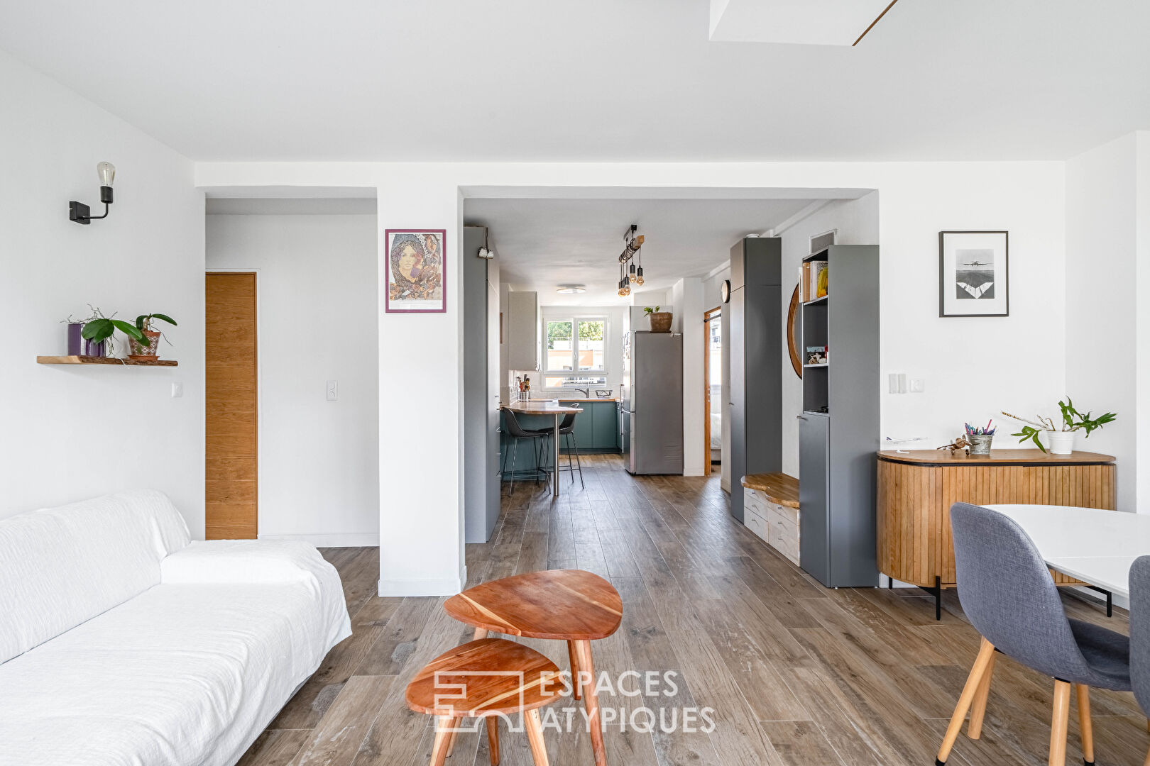 Appartement traversant avec balcon