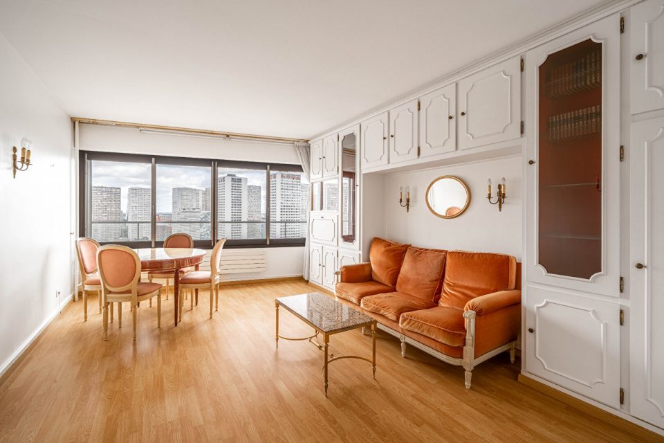 Appartement dans une tour d'architecte avec piscine au dernier étage - quartier Maison Blanche
