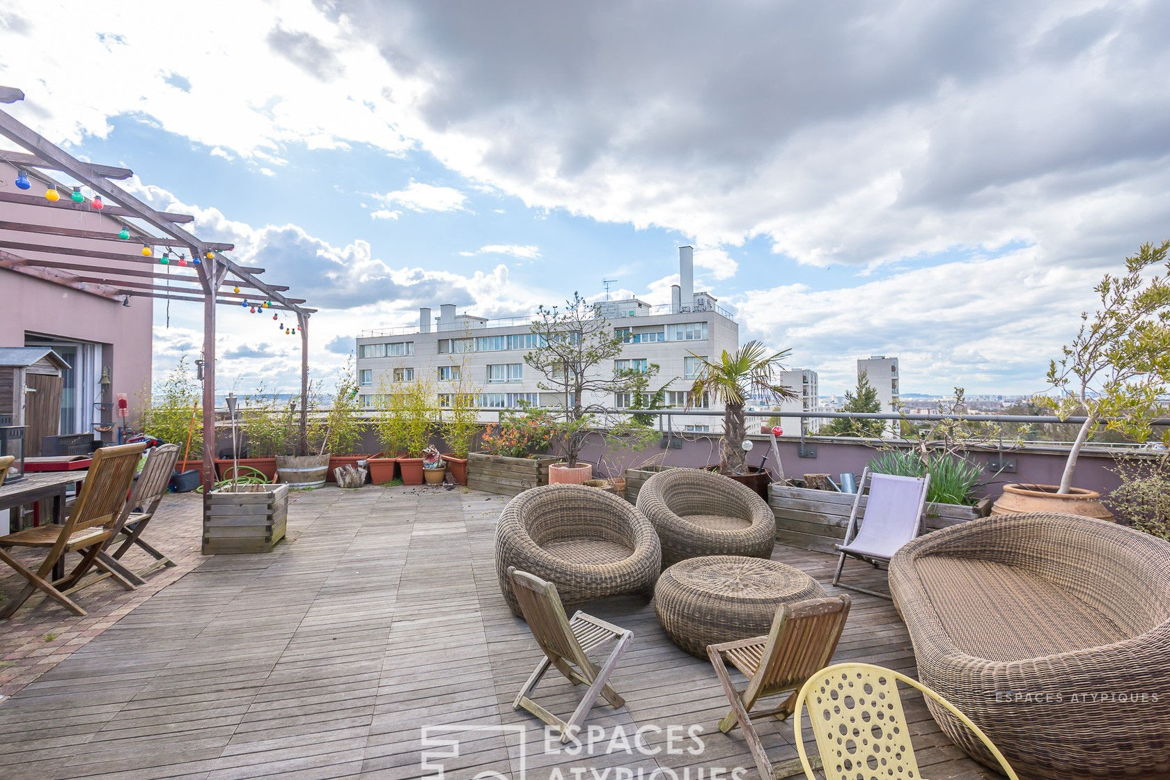 Rooftop with panoramic views