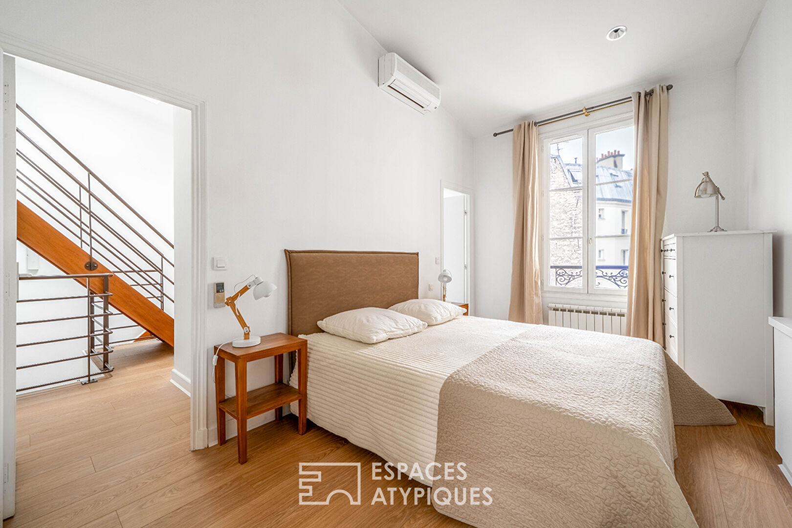 Quartier Breteuil – Atelier en triplex et vue dégagée