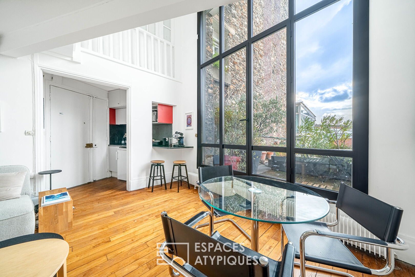 Artist studio in the Vavin/Montparnasse district