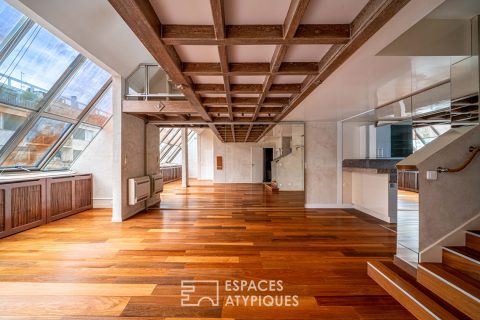 Atelier en dernier étage rue du Moulin Vert