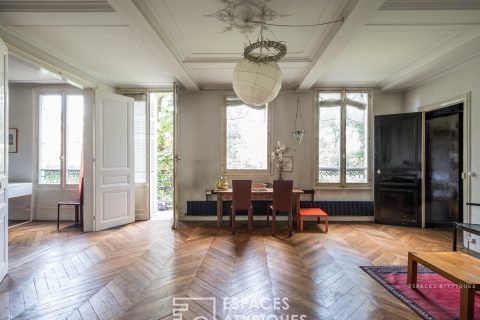 Duplex d’exception avec jardin à rénover