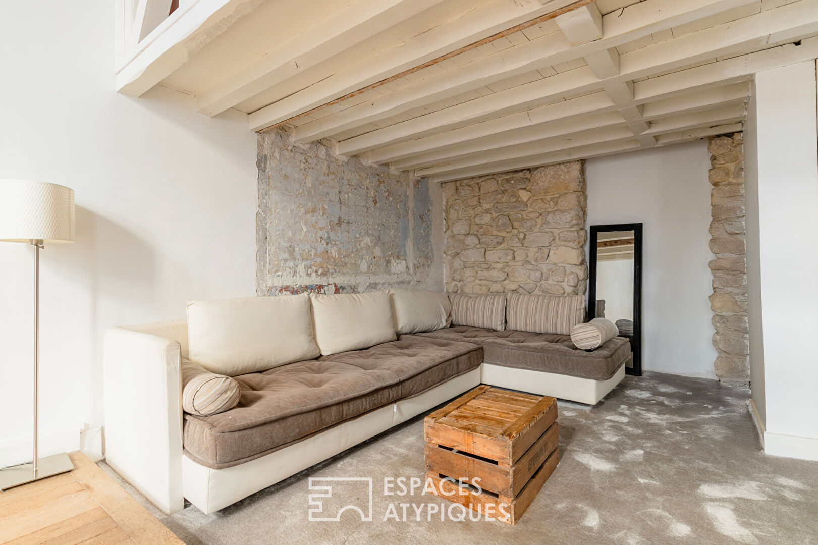 Appartement contemporain avec mezzanine au coeur de la rue du bac