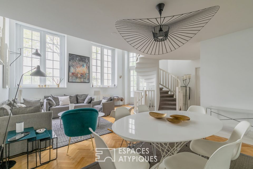 Triplex avec terrasse dans un hôtel particulier