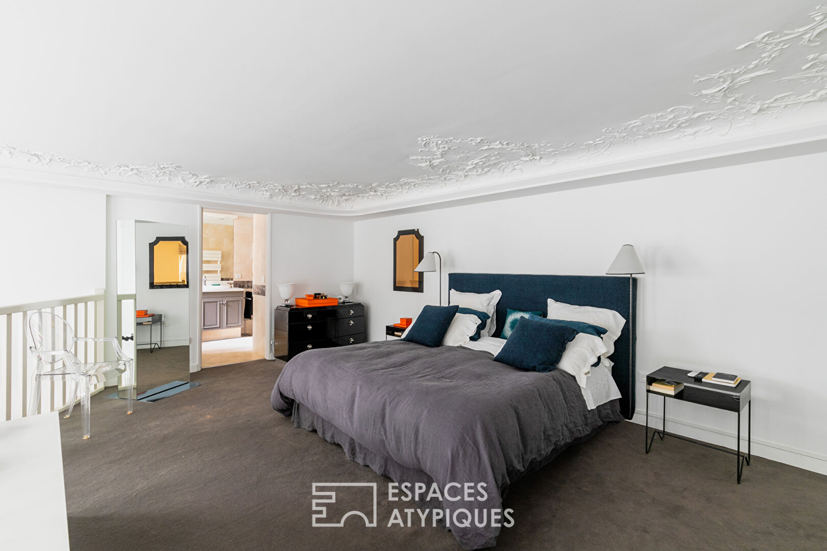 Triplex avec terrasse dans un hôtel particulier