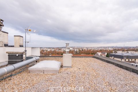 Architect apartment with roof terrace