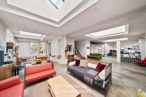 Loft avec verrières et cour secrète à la Butte aux Cailles