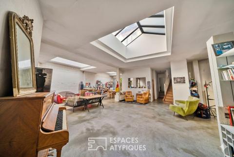 Loft avec verrières et cour secrète à la Butte aux Cailles