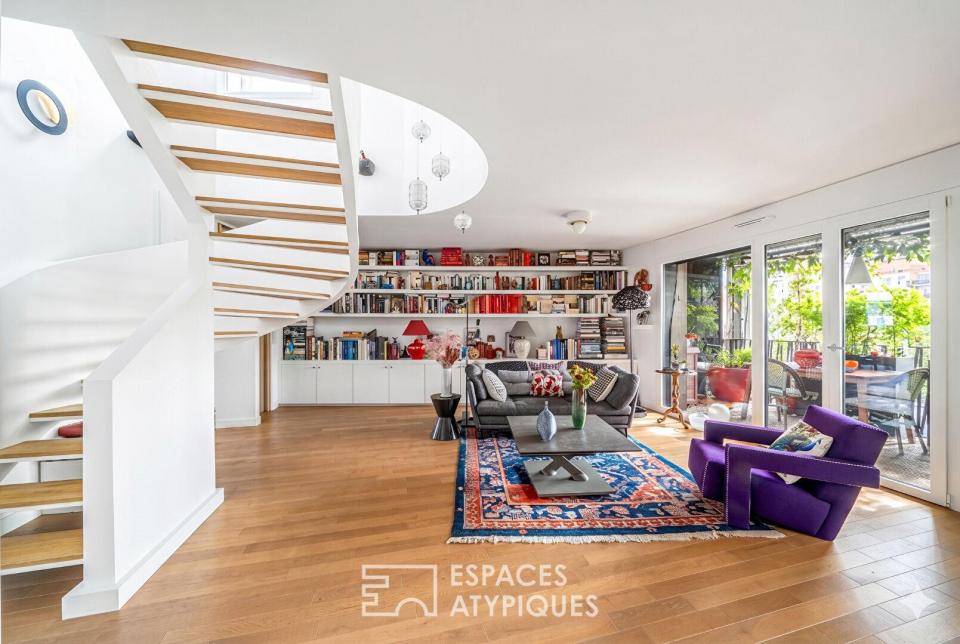 Duplex contemporain aux terrasses végétalisées, esprit canopée urbaine