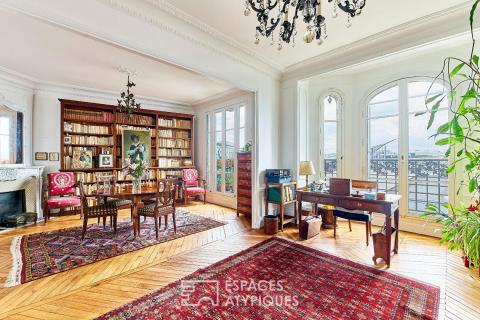 Elegant apartment with panoramic views