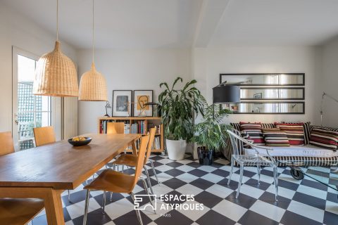 Townhouse with gardens and workshop