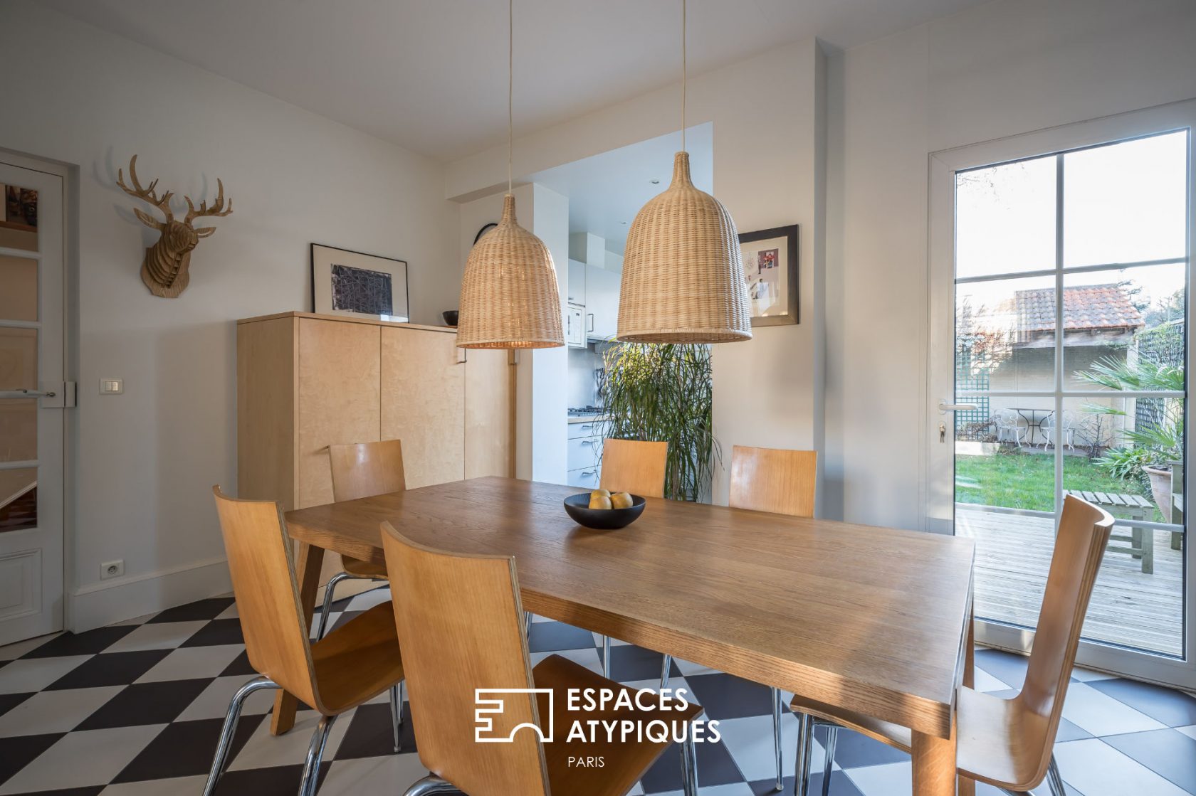 Townhouse with gardens and workshop