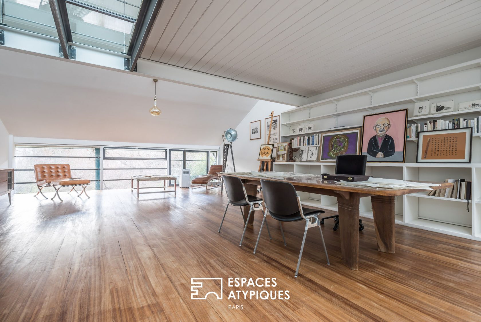 Triplex loft with terrace in an old factory