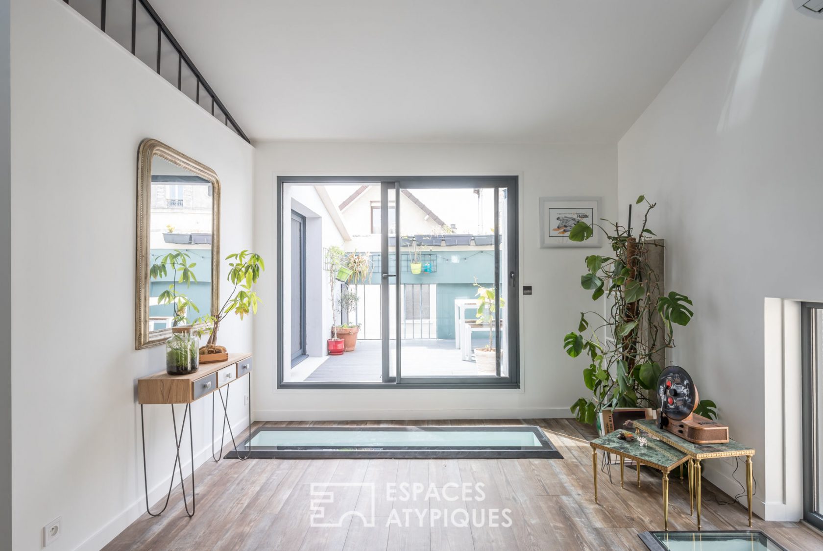 Duplex loft with terrace