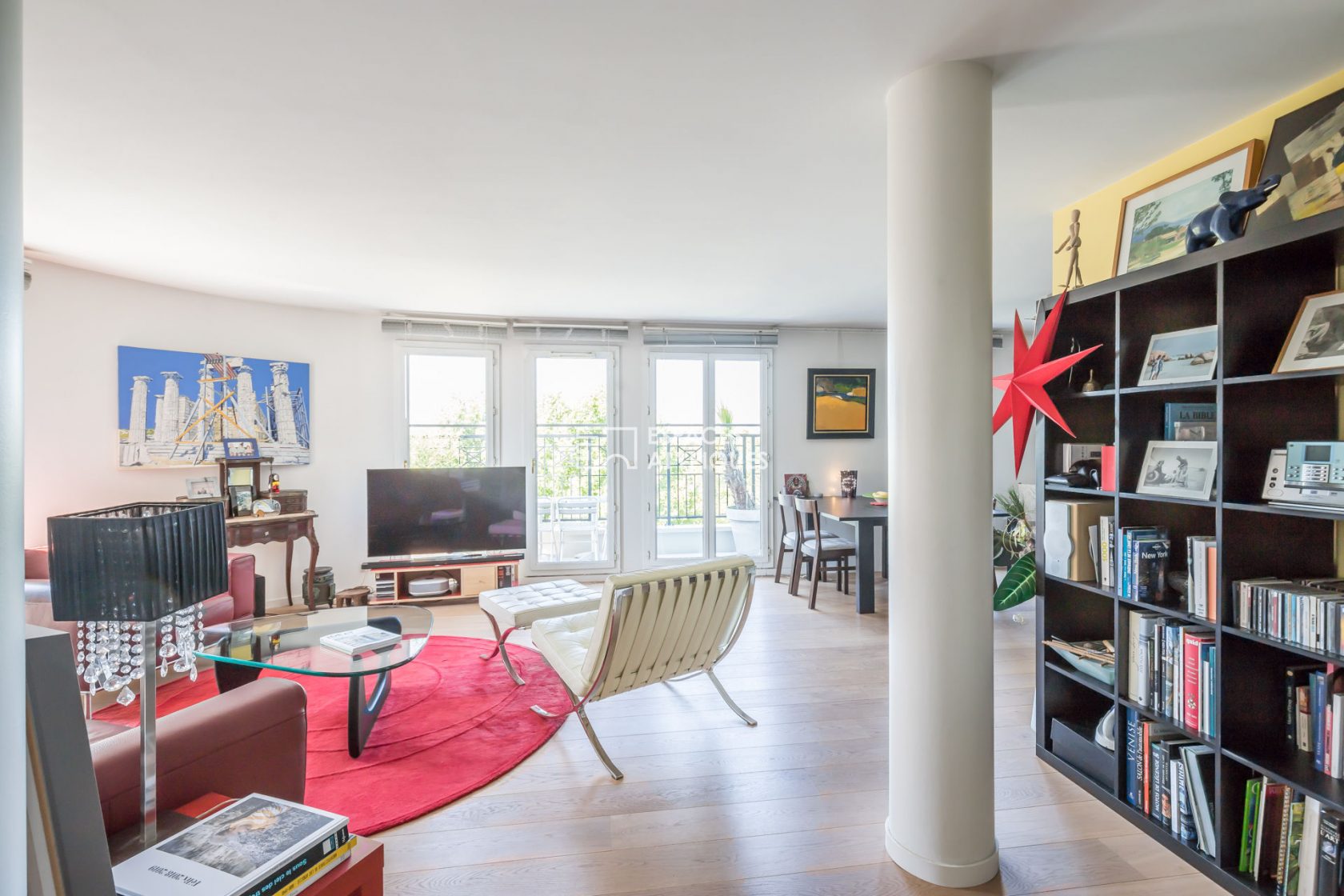 Duplex with open view of the Seine