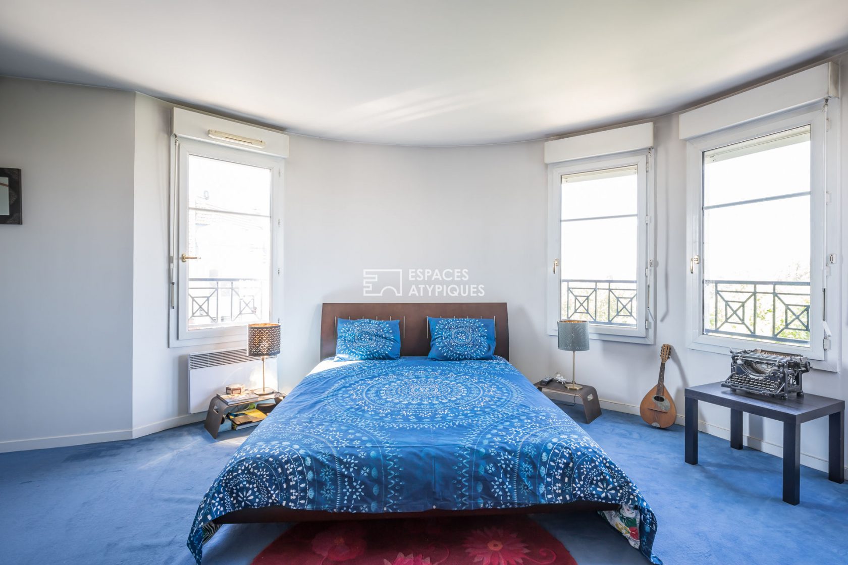 Duplex with open view of the Seine