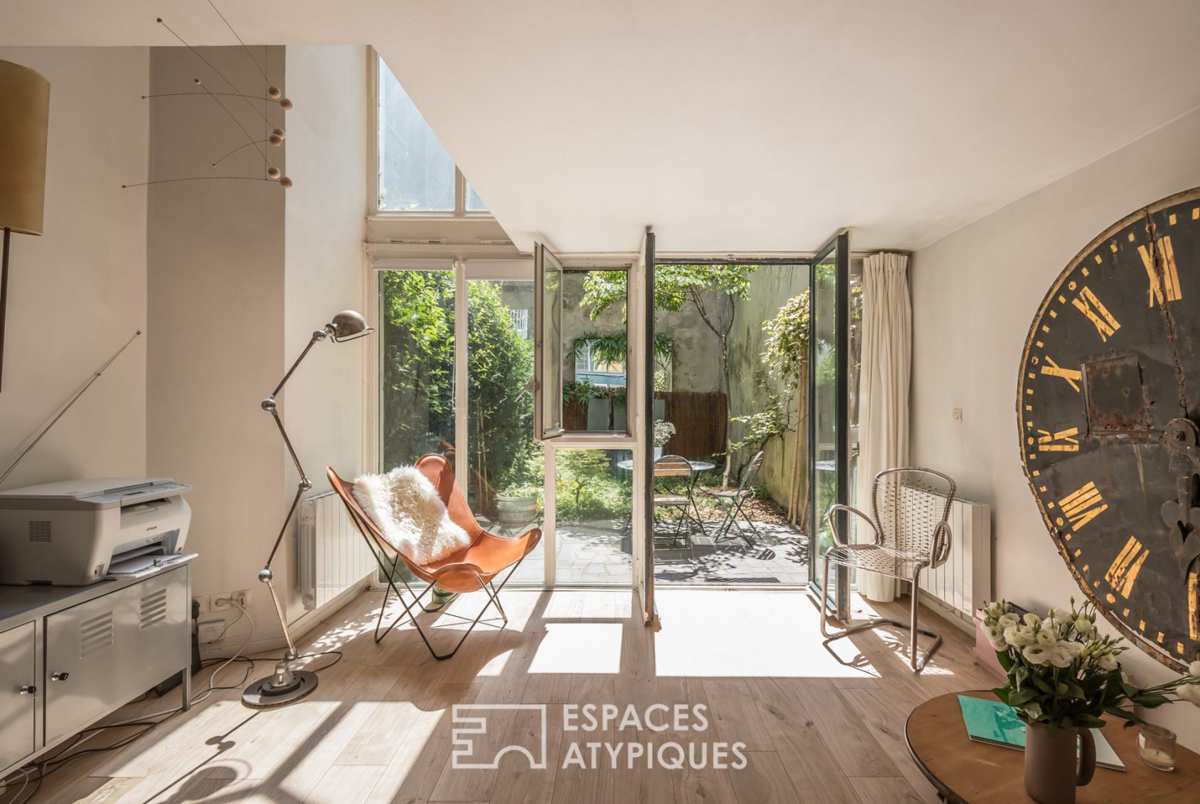 Workshop-style duplex with garden