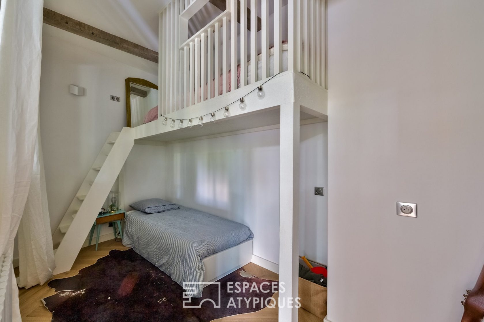 Architect’s mini-loft