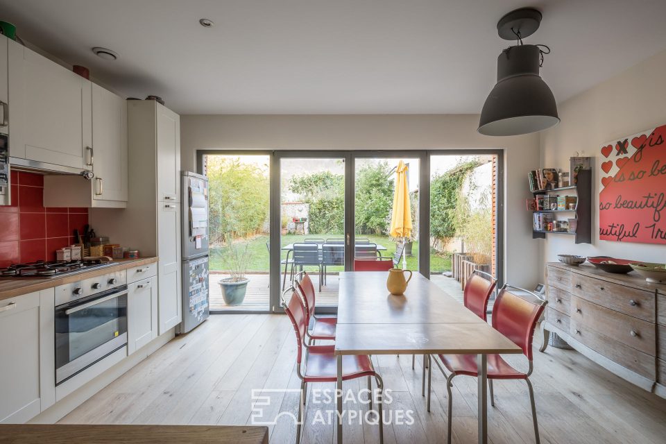 94200 IVRY SUR SEINE - Maison avec terrasse et jardin revue par architecte - Réf. 2415EP