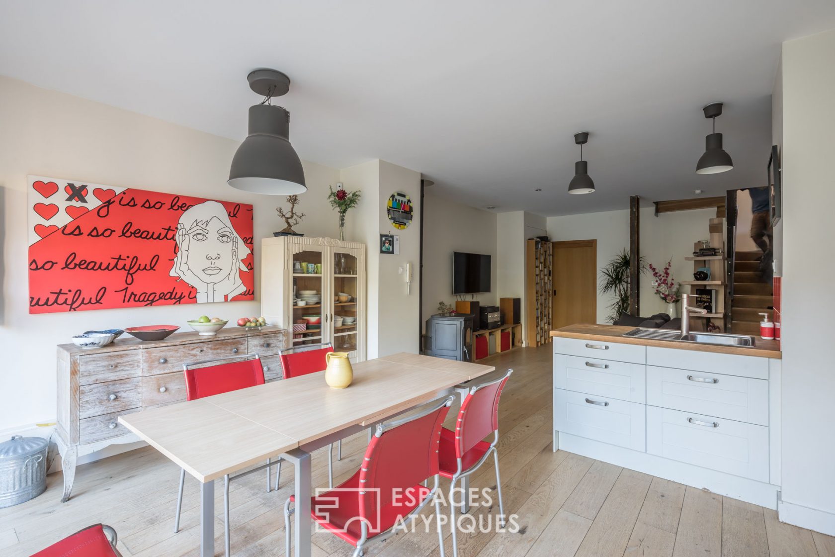 House with terrace and garden reviewed by architect