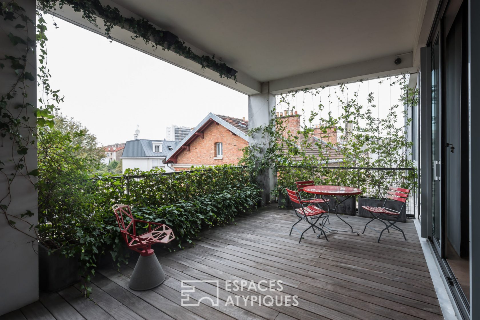 Crossing loft with terrace and panoramic view