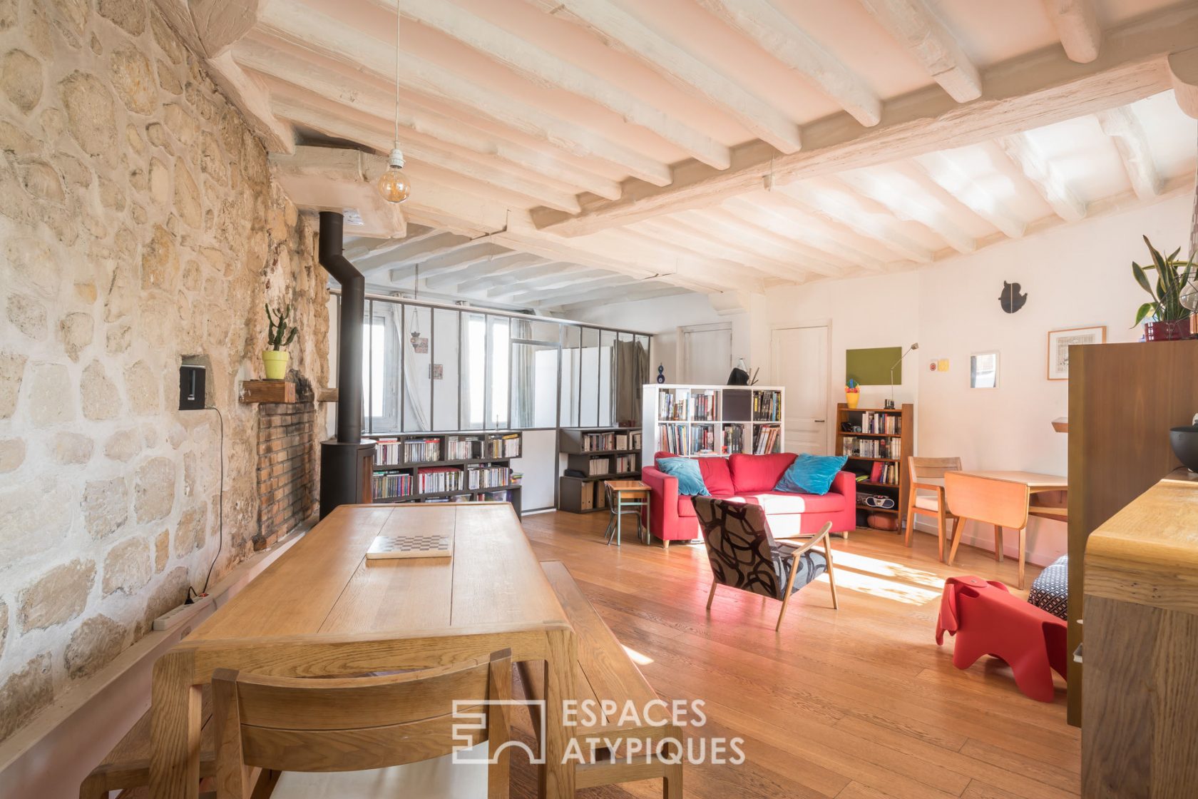 Loft spirit with the charm of the old