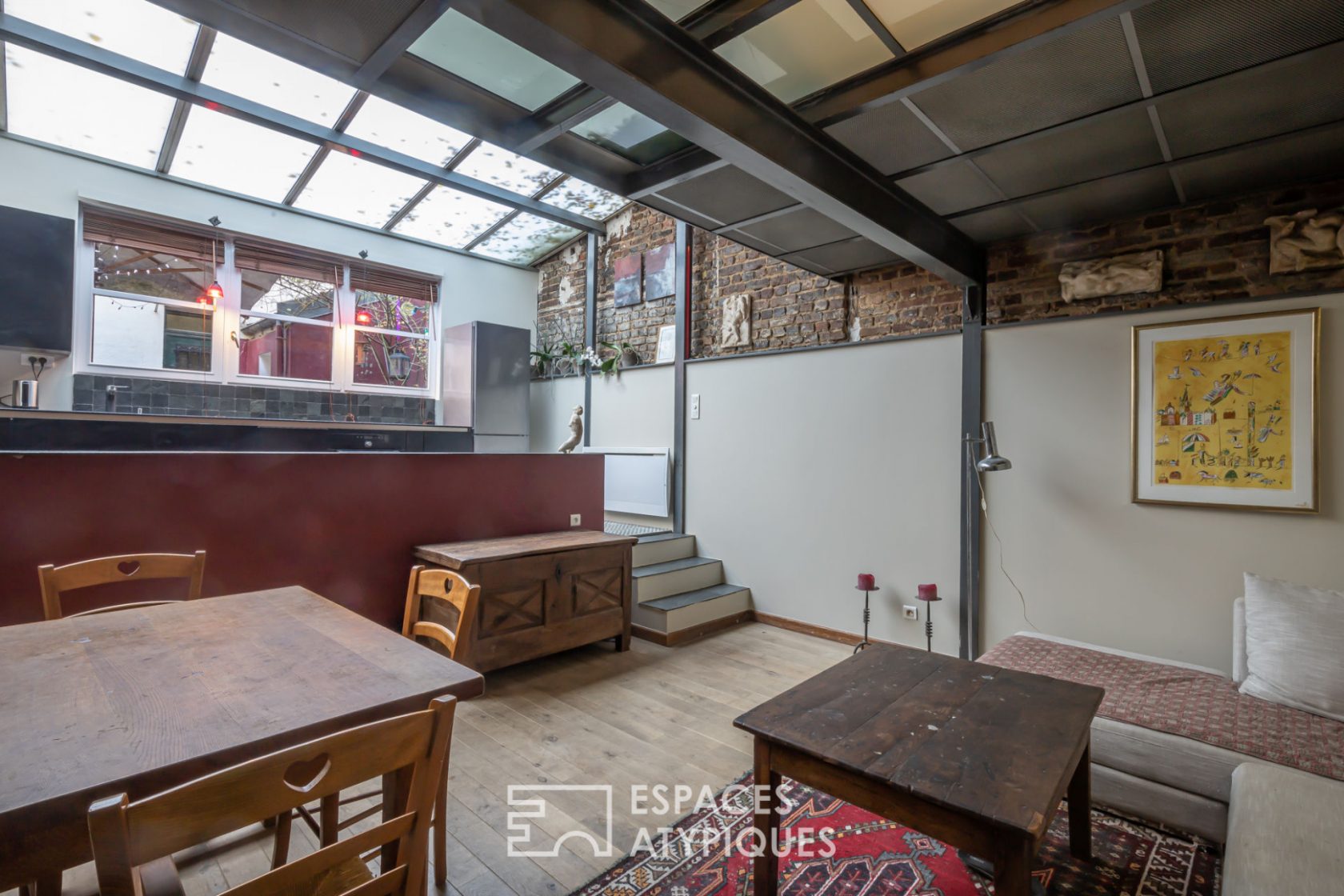 Former rope factory and its courtyard transformed into a loft