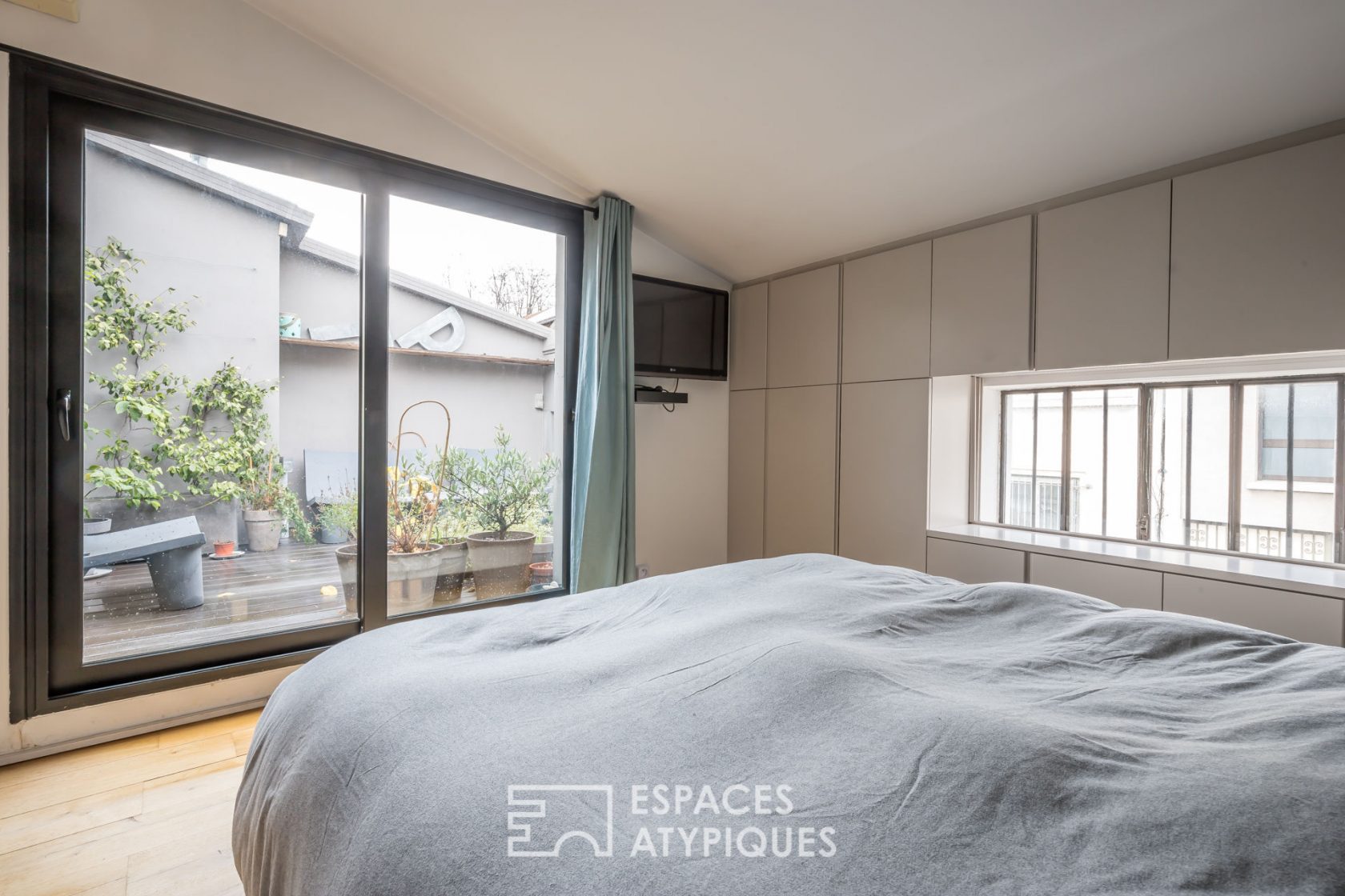 Duplex loft with terrace