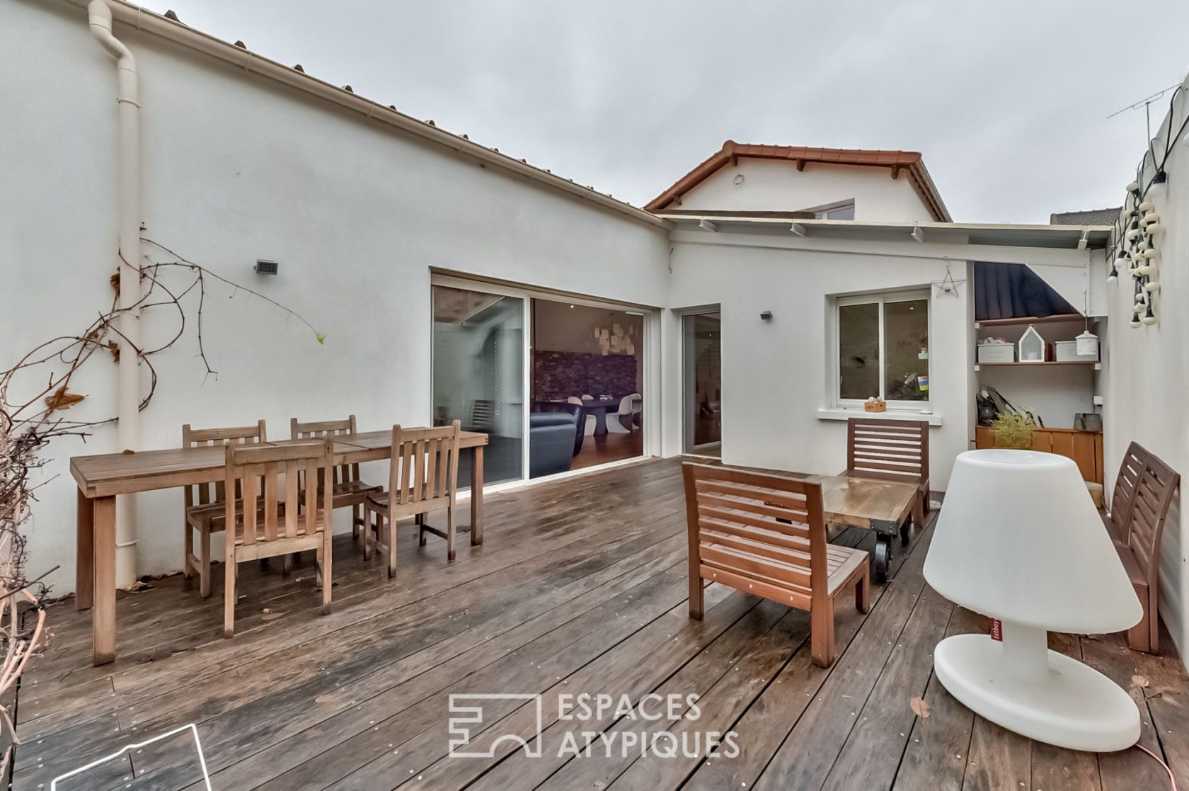 Family loft with terrace and garden