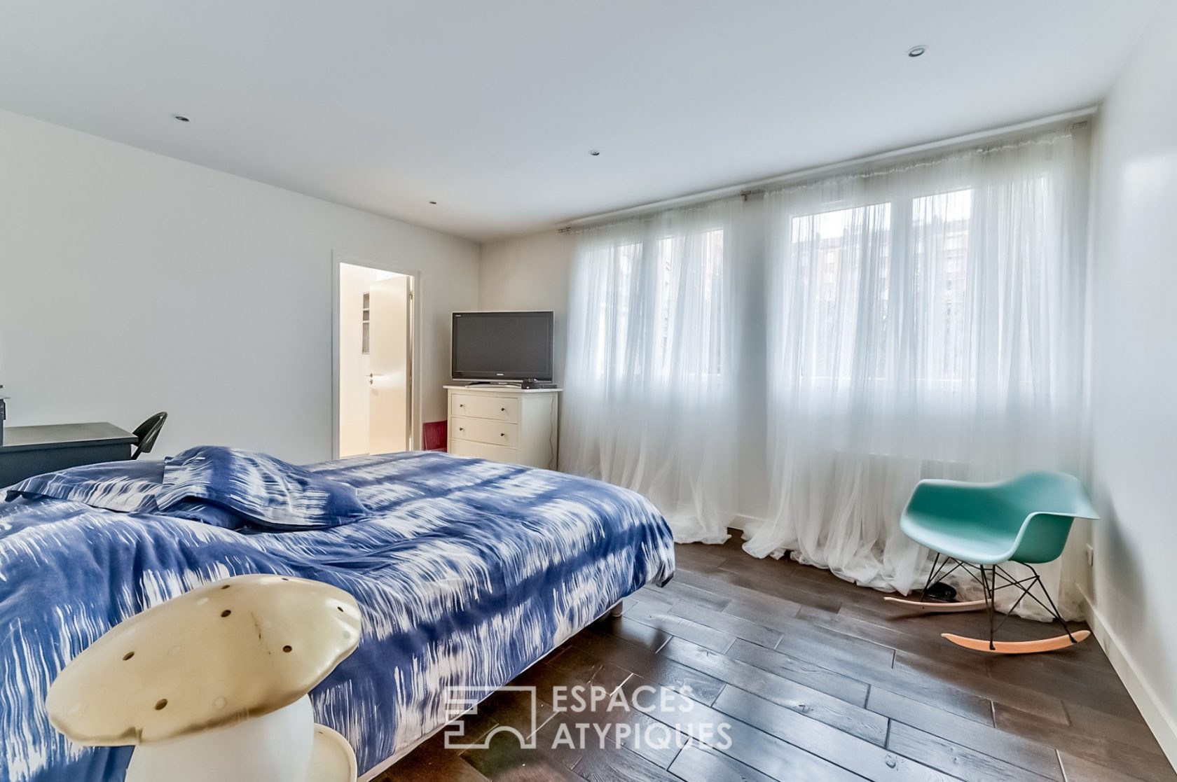 Family loft with terrace and garden