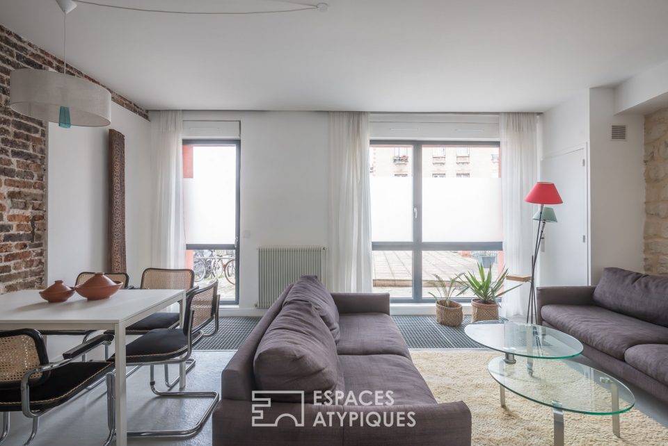 94200 IVRY SUR SEINE - Ancien atelier de peintre transformé en souplex à l'esprit loft - Réf. 2655EP