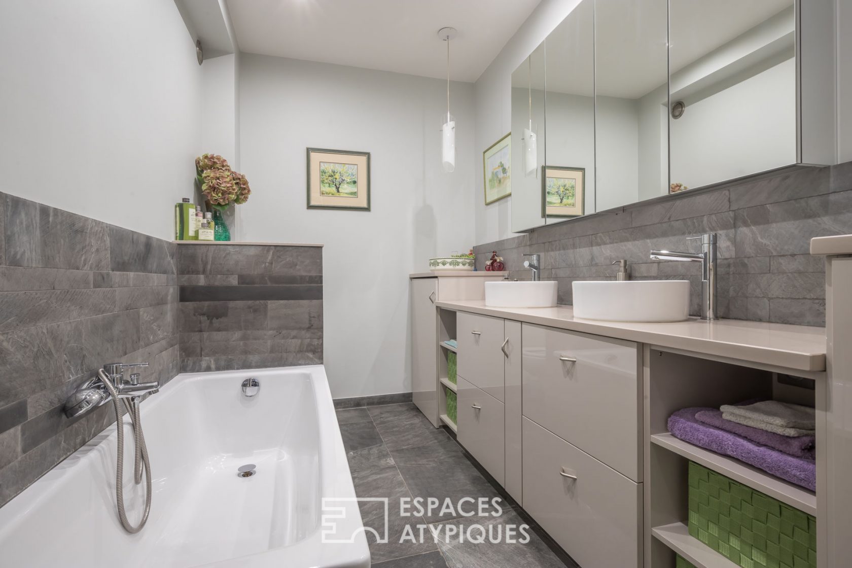 Duplex in a former artist’s studio from the 1930s