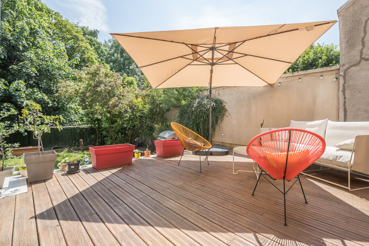 Apartment with private garden
