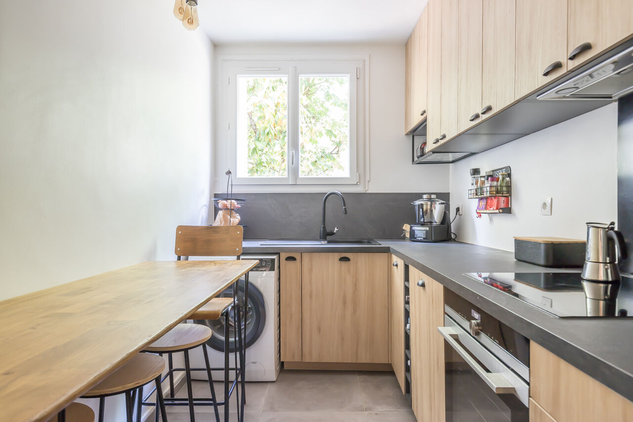 Apartment with private garden