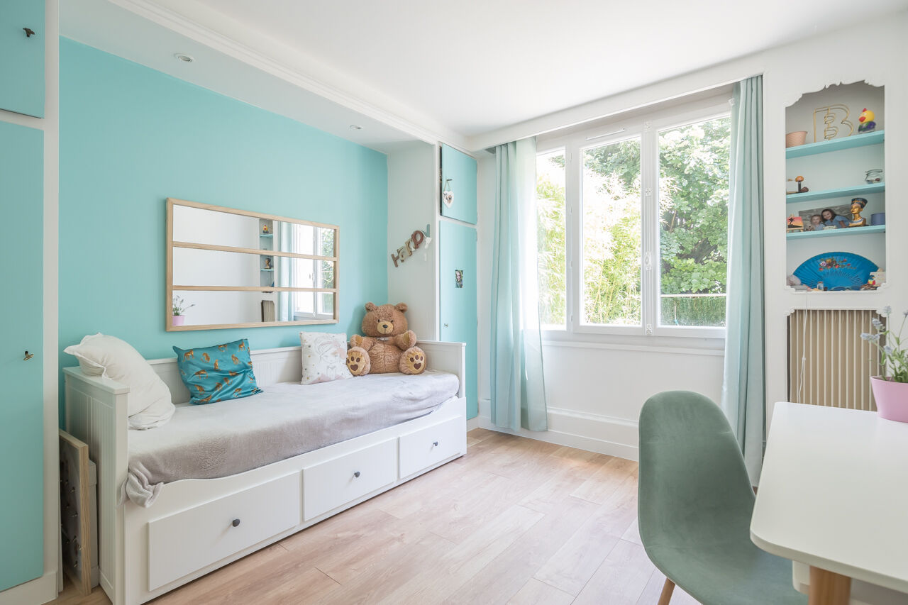 Apartment with private garden