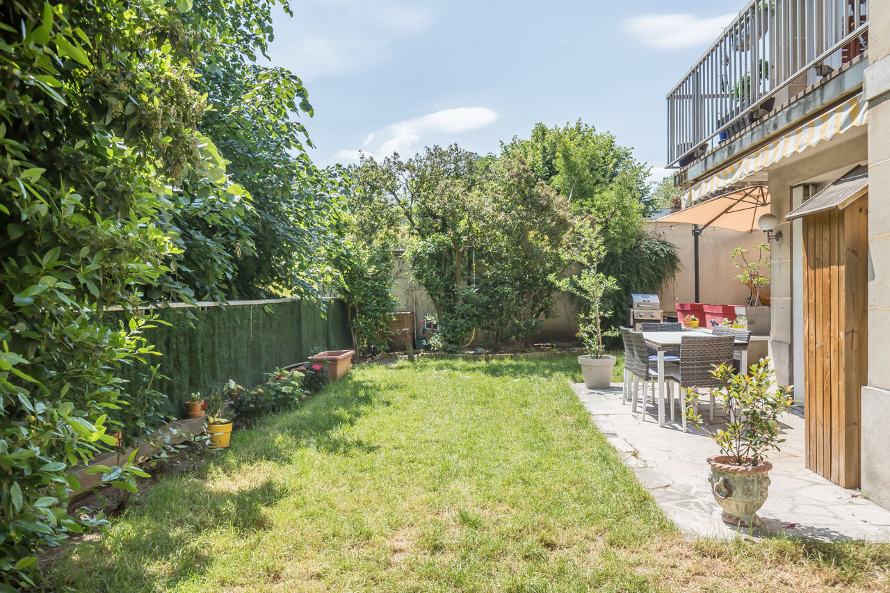 Apartment with private garden