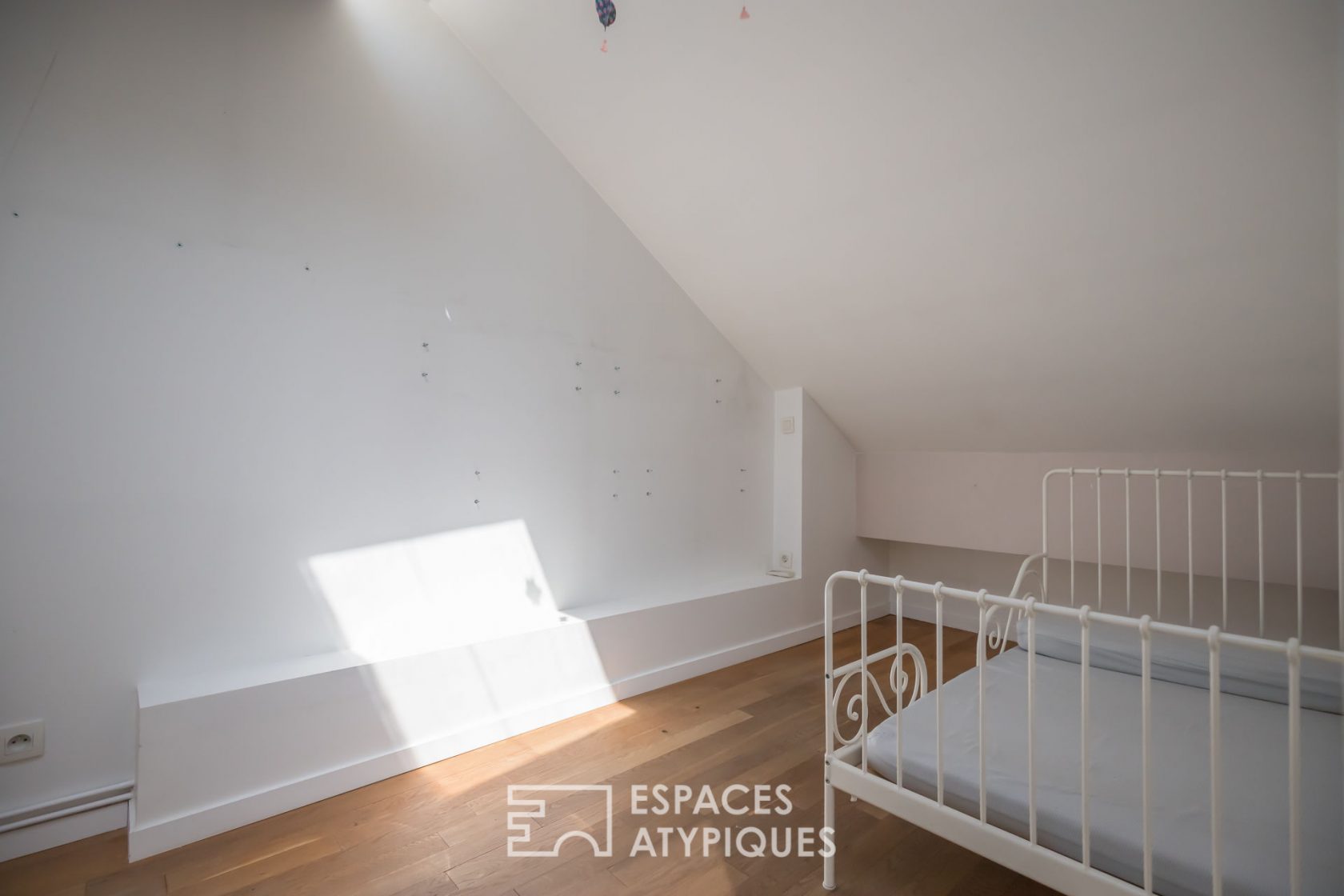 Duplex loft in a former printing house