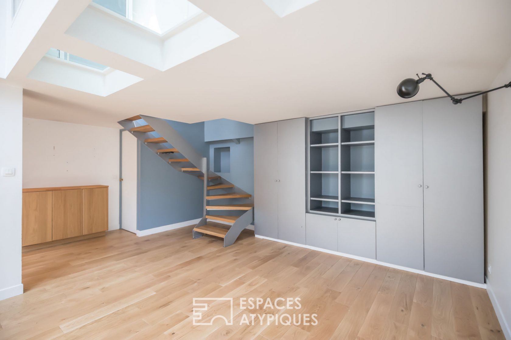 Duplex loft in a former printing house