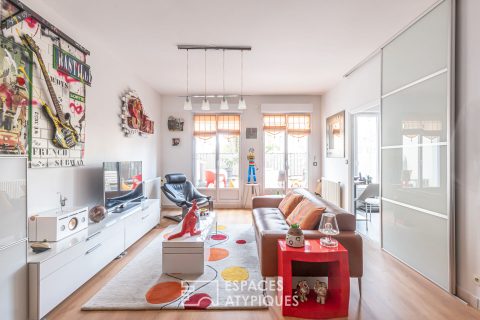 House-style triplex with garden and terraces