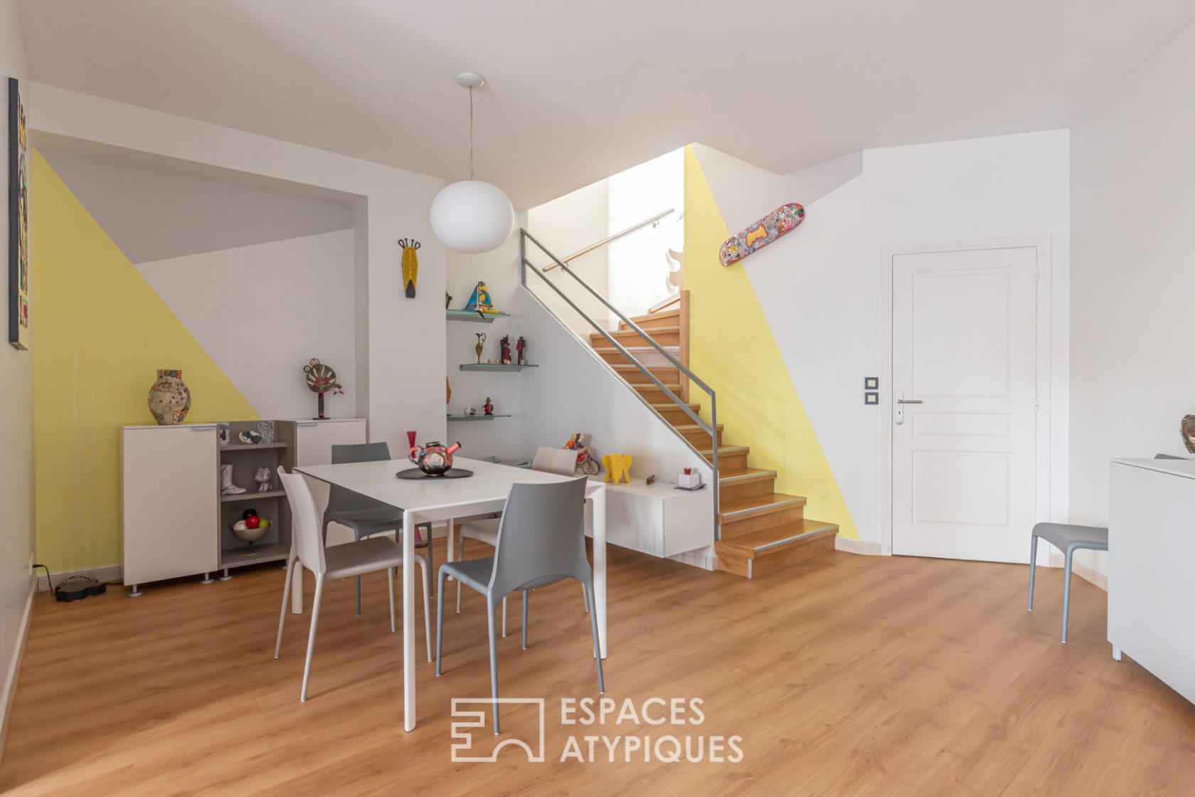 House-style triplex with garden and terraces