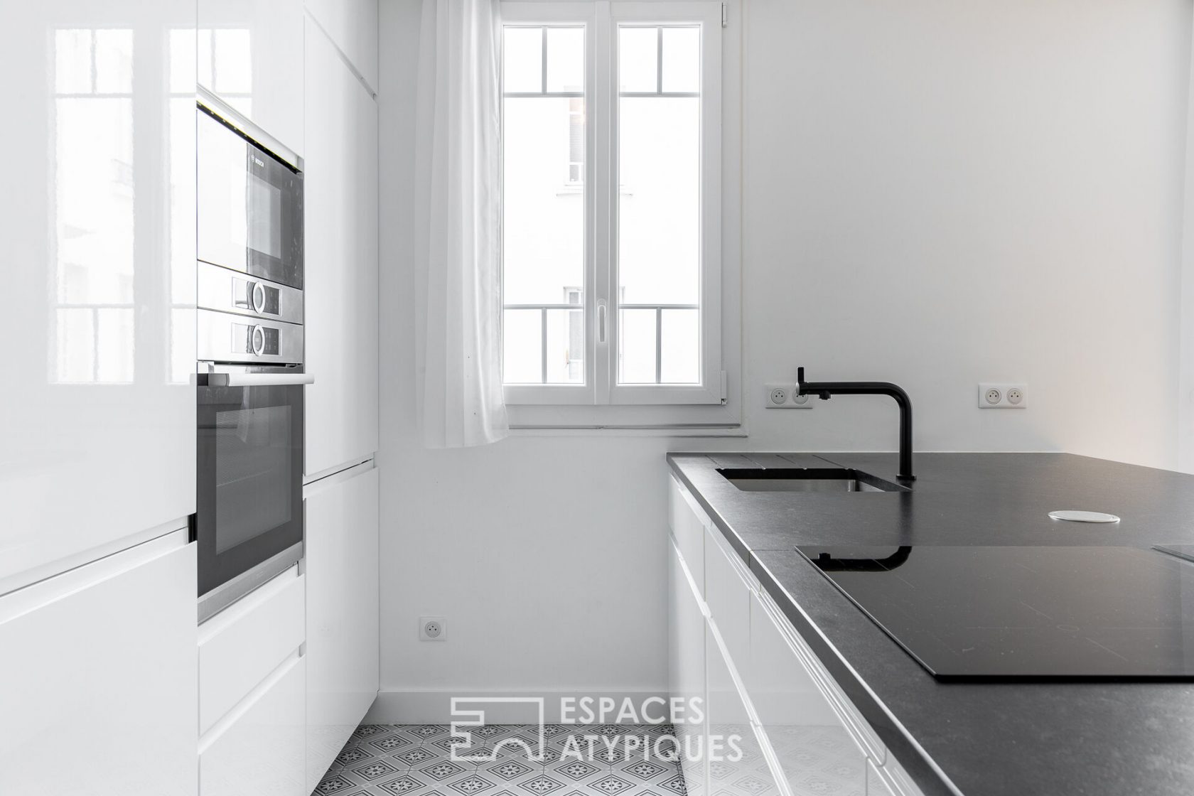 Apartment near the Eiffel Tower