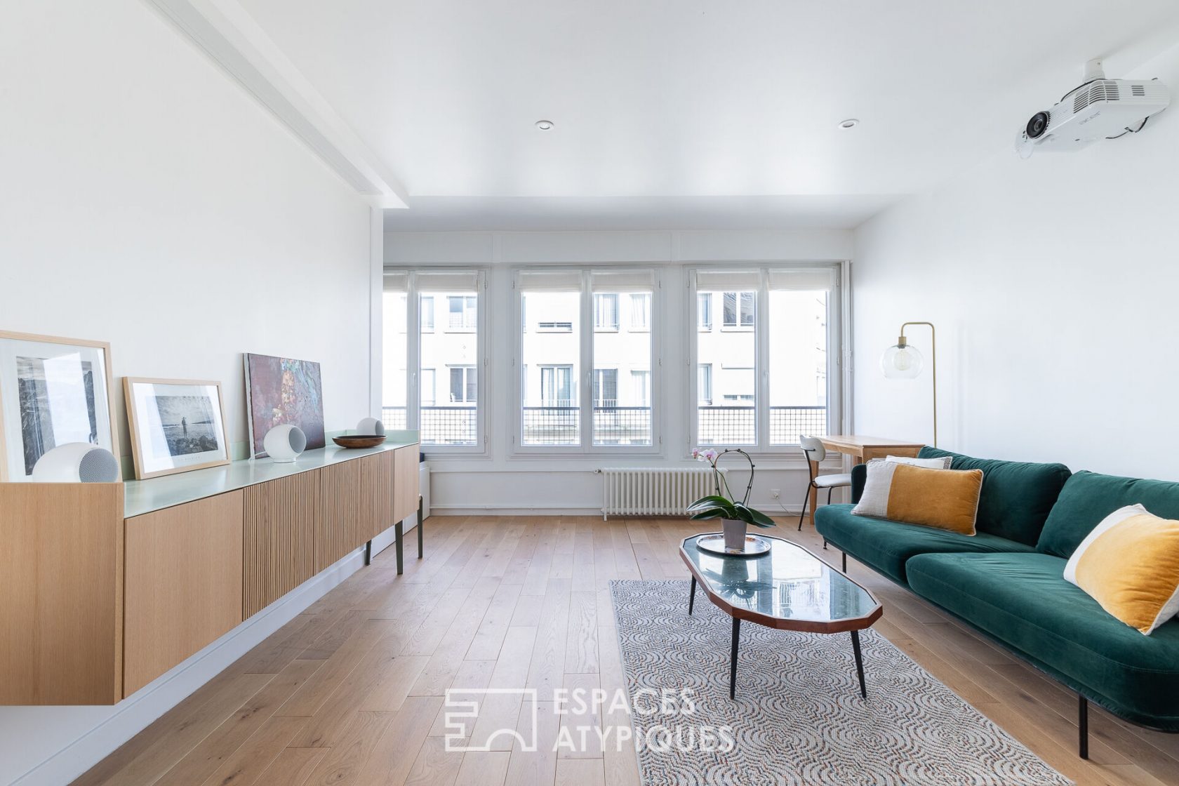 Appartement avec balcon refait par architecte