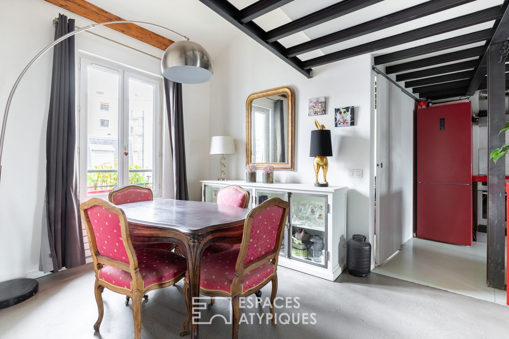 Contemporary duplex on the top floor