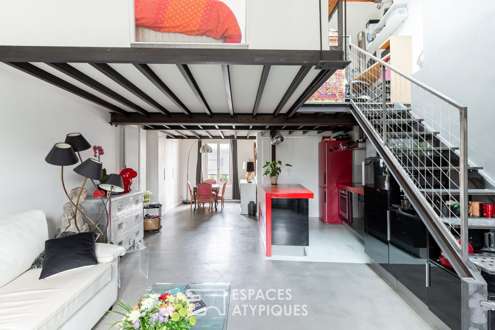 Contemporary duplex on the top floor